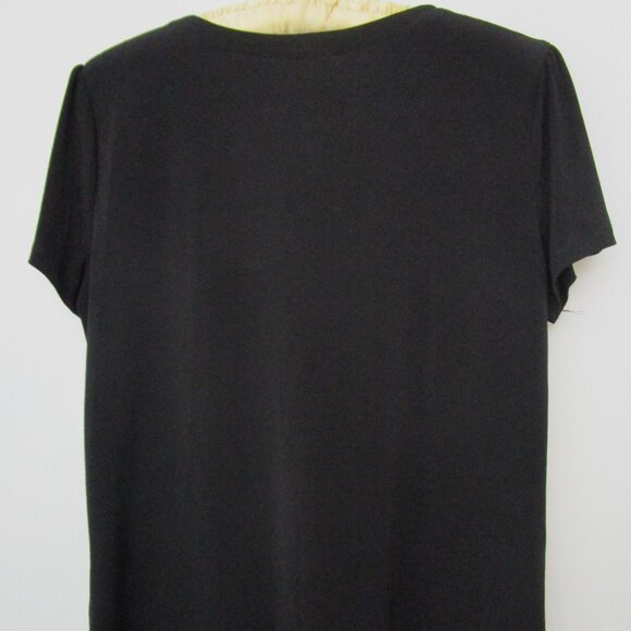 Black Knit Top Chanel Paris with Pearl Trim - Picture 2 of 2